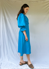 Load image into Gallery viewer, IDA Blue Linen Wrap Dress